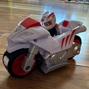 Nickelodeon’s Paw Patrol Moto Pups Wildcat’s Deluxe Pull Back Motorcycle